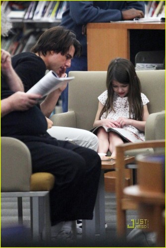  Tom Cruise to Suri: Let's Read at the Library!