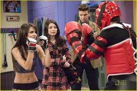 victorious vs icarly