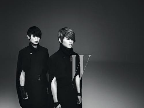  [Official Photo] Onew and Minho for W Magazine January 2011 Issue