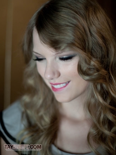 Taylor swift - The Independent Photoshoot Outtakes 