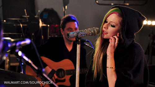  Avril Lavigne on Walmart Soundcheck