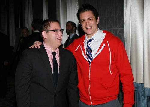  Johnny Knoxville & Jonah colline @ Venice Family Clinic Silver cercle Gala 2011