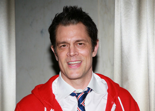  Johnny Knoxville @ Venice Family Clinic Silver круг Gala 2011