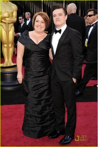  Josh Hutcherson - 2011 Oscars