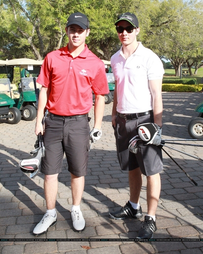  Nick & Kevin Jonas: Golfing Guys