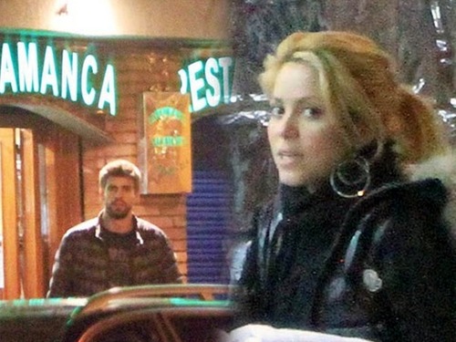  Shakira and Gerard Pique having chajio, chakula cha jioni in Barcelona
