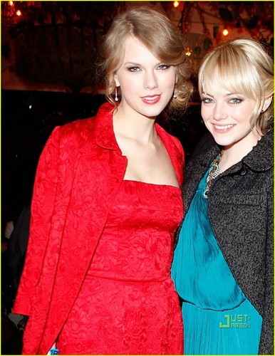  Taylor Swift: Montblanc Mates