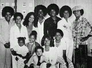  REBBIE WITH FAMILY
