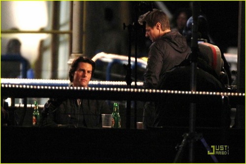  Tom Cruise & Jeremy Renner Follow 'Ghost Protocol'