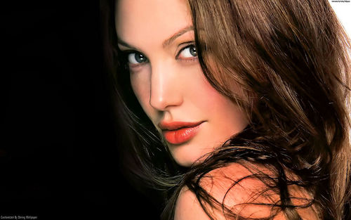  Angelina Jolie দেওয়ালপত্র