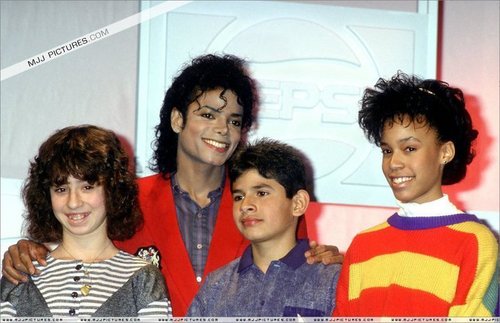  MJ Cinta BAD era !!!<3