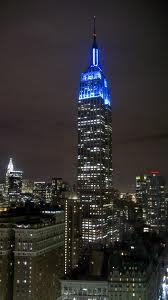  The Empire State bulding in blue foum