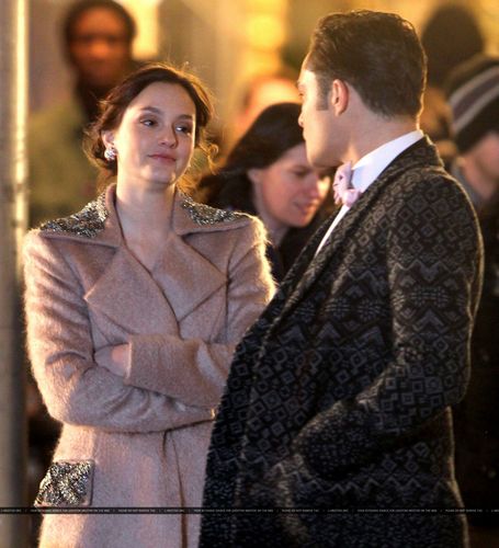  ed and leighton on the set of gossip girl (march 7th)