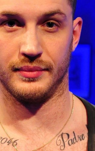  Close up of Tom on Chatty Man
