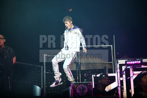 Justin Bieber in 音乐会 at the NIA in Birmingham - March 4, 2011