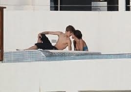  Justin and Selena |=v\