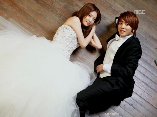  Seohyun & Yonghwa - Wedding picture