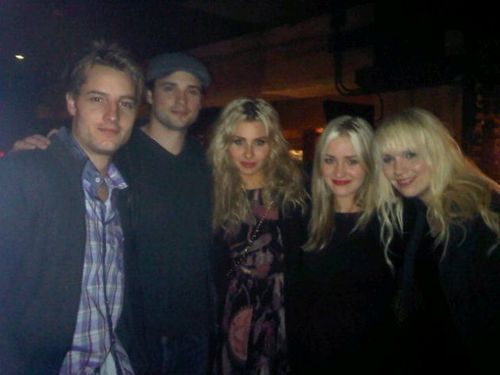 Tom & Hellcats Cast emballage, wrap Party in Vancouver