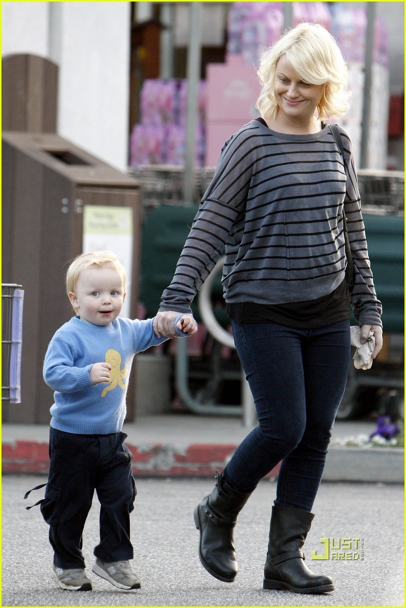Amy Poehler: Grocery Shopping with Archie!