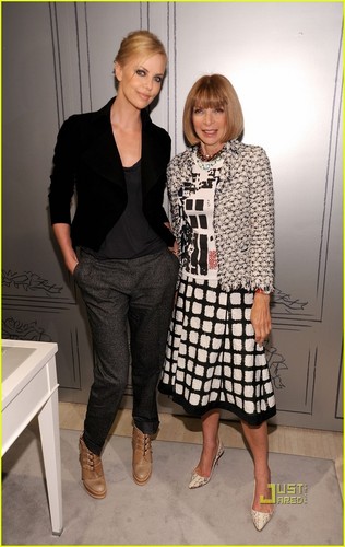  Charlize Theron: Fashion's Night Out with Dior!