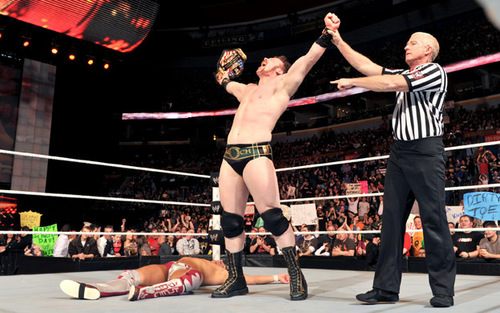  Daniel Bryan vs. Sheamus - United States Championship Match