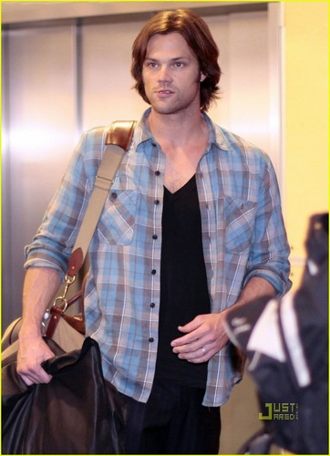  Jared Arrives in Vancouver