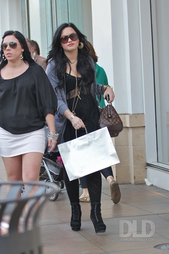  MARCH 16TH - Shopping at Nordstrom in West Hollywood, Ca