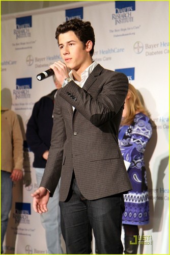  Nick Jonas: Carnival For A Cure!