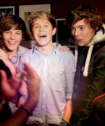  1D = Heartthrobs (Enternal upendo 4 1D) Funi Louis, Cutie Niall & Flirt Harry Rare Pic! 100% Real :) x