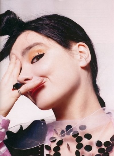  Björk