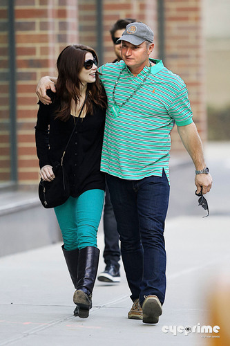  Cute #new shots of Ashley Greene w/ her dad on St. Patrick's 日