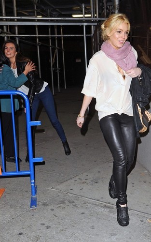  Lindsay Lohan's Family Knicks Night Out