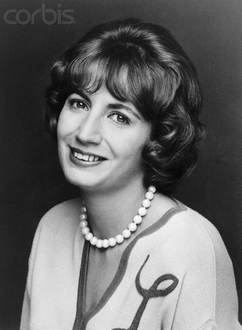  Penny Marshall as Laverne DeFazio
