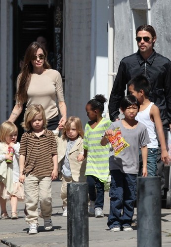  Angelina, Brad & Kids out in New Orleans