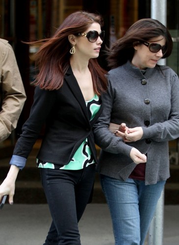  Ashley Greene Out & About With Her Parents In NYC!