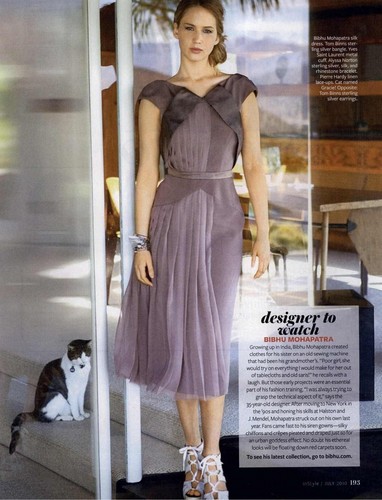  Magazine scans: InStyle - July 2010