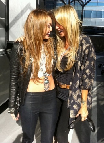  Miley and Tish