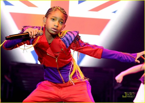  Willow Smith: Pranked kwa Jaden and Justin Bieber!