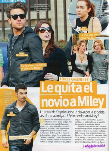  Ashley In Spanish Magazines (Scans)