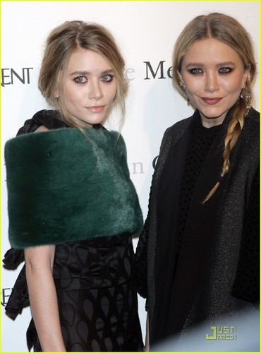  Mary-Kate Olsen & Ashley Olsen: Met Opera Premiere