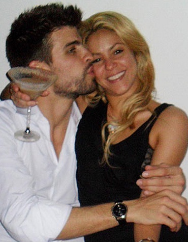  shakira + Pique: One of the cutest couples