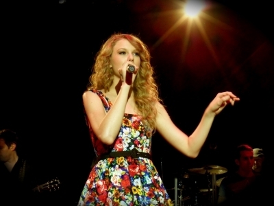  Taylor at Abbey Roads Studios in London 3.23.2011