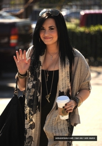  demi back in hollywood