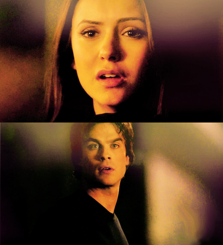 Damon na Elena