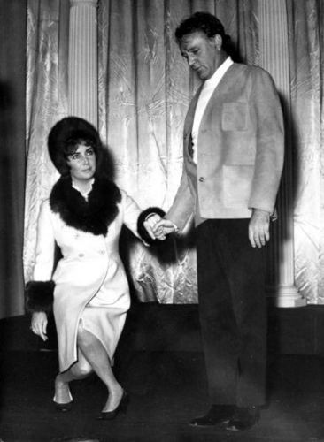  Elizabeth Taylor and Richard برٹن