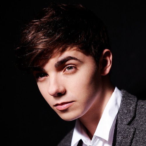  Nathan (Very Cute!) 100% Real :) x