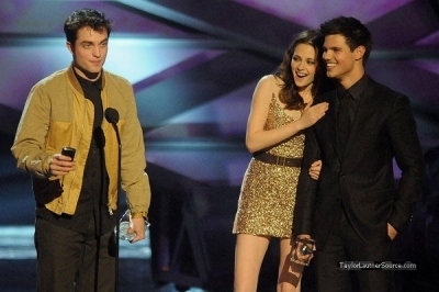  People's Choice Awards, 2011- Taylor <3