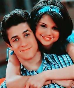  Selena Gomez and David Henrie