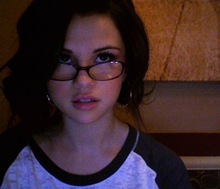  Selena gomez glasses.