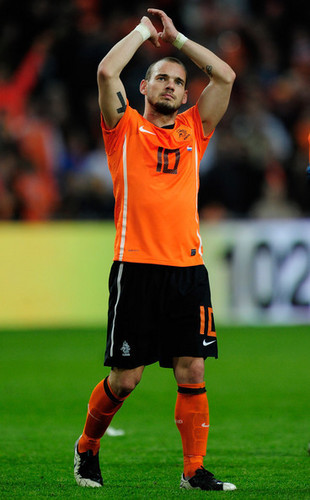  W. Sneijder (Holland - Hungary)